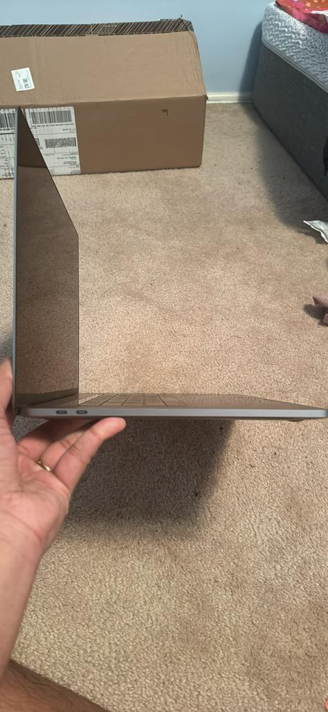 MacBook Pro - photo 5