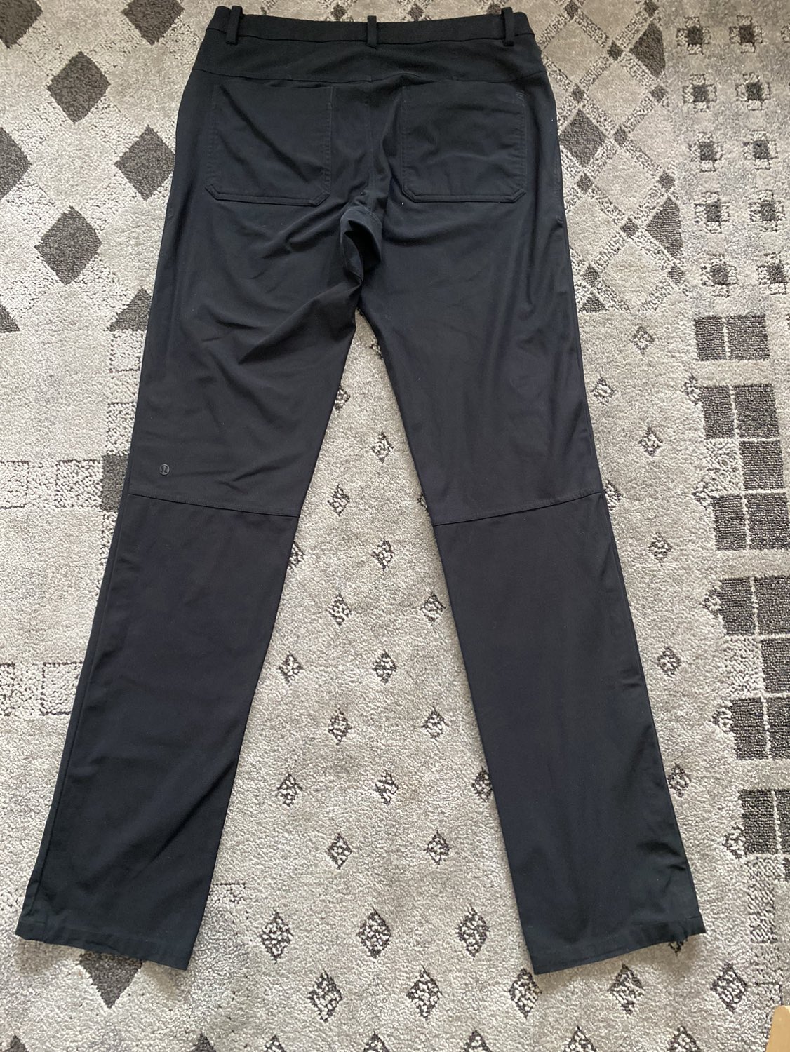 Lululemon Straight Leg Pants Black leggings women’s sz 34 waist - photo 5