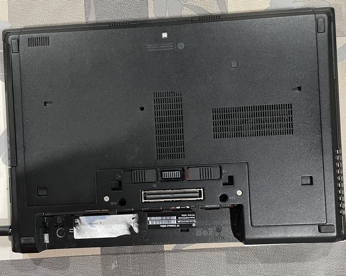 HP laptop EliteBook 8460w - photo 2