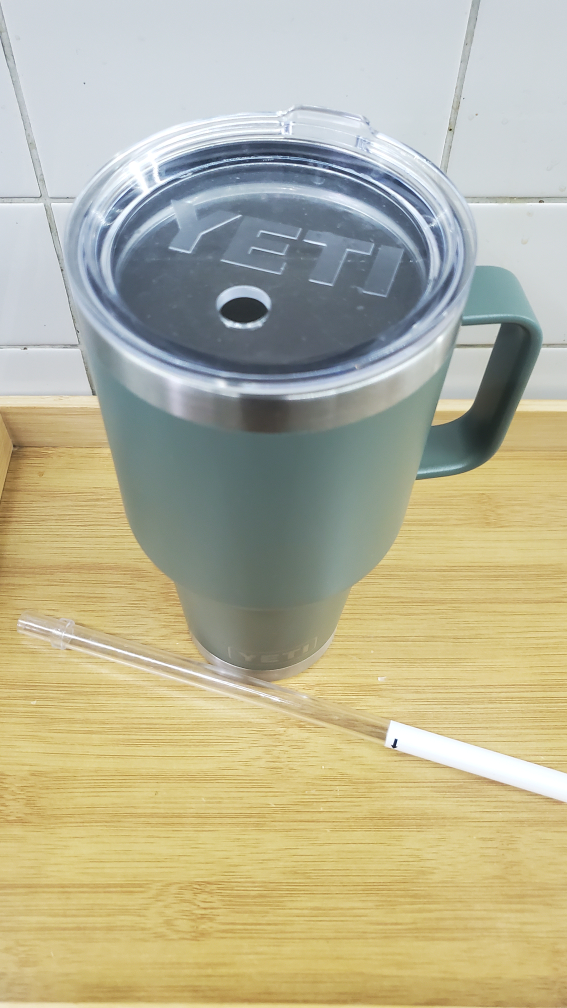 YETI 20oz Rambler image indicator(3)