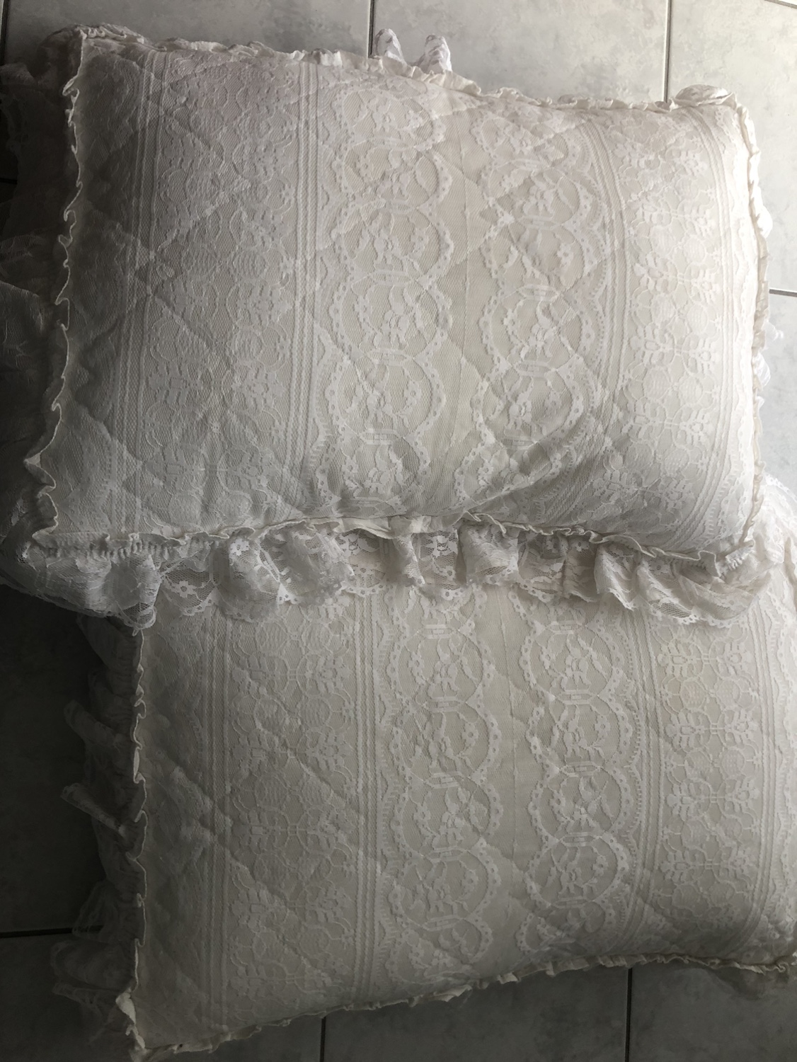 Cousion.,2Neck roll and 2 pillow 6 off them $80custom  made - photo 5