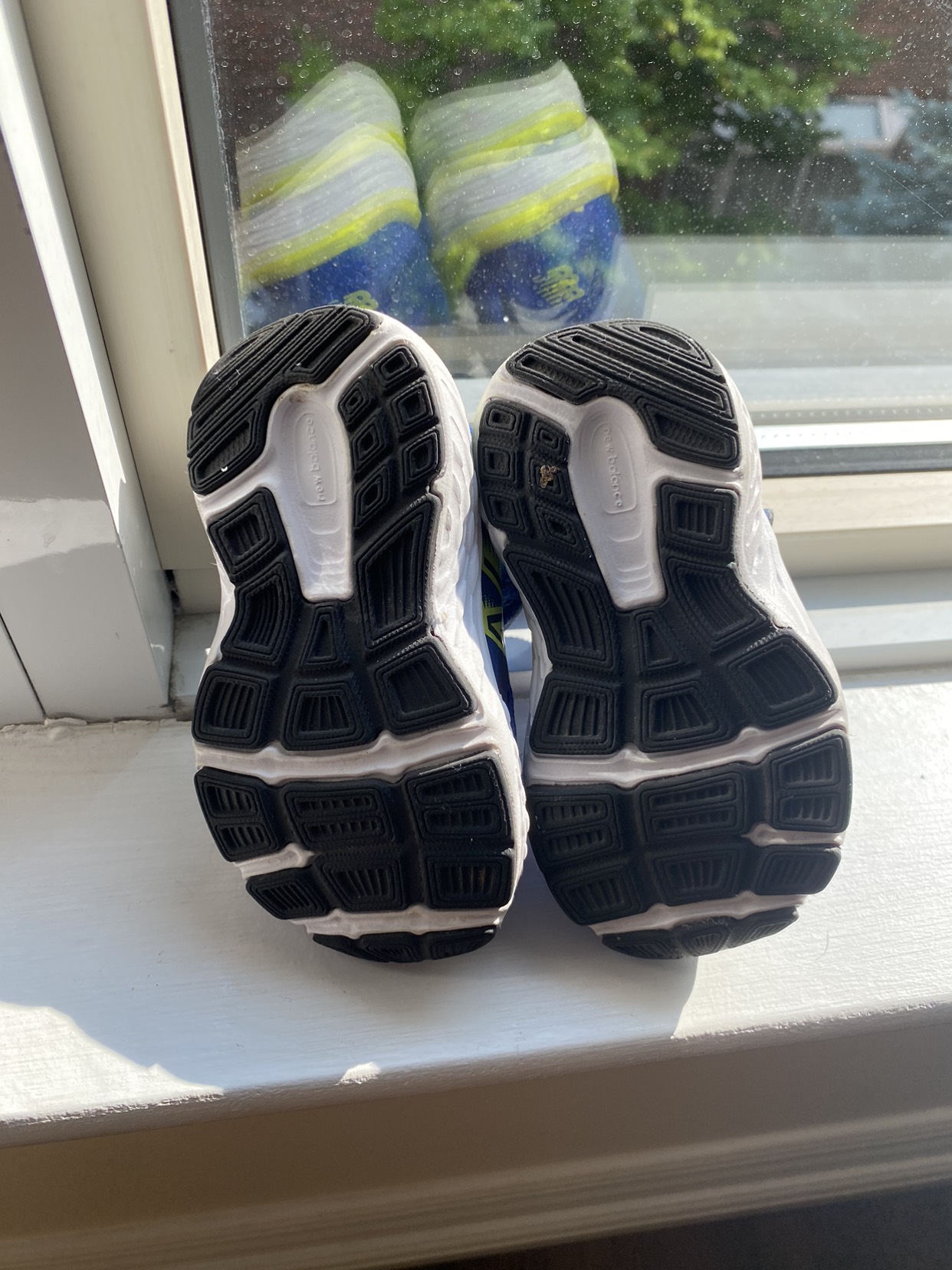 New Balance running shoe for baby image indicator(4)