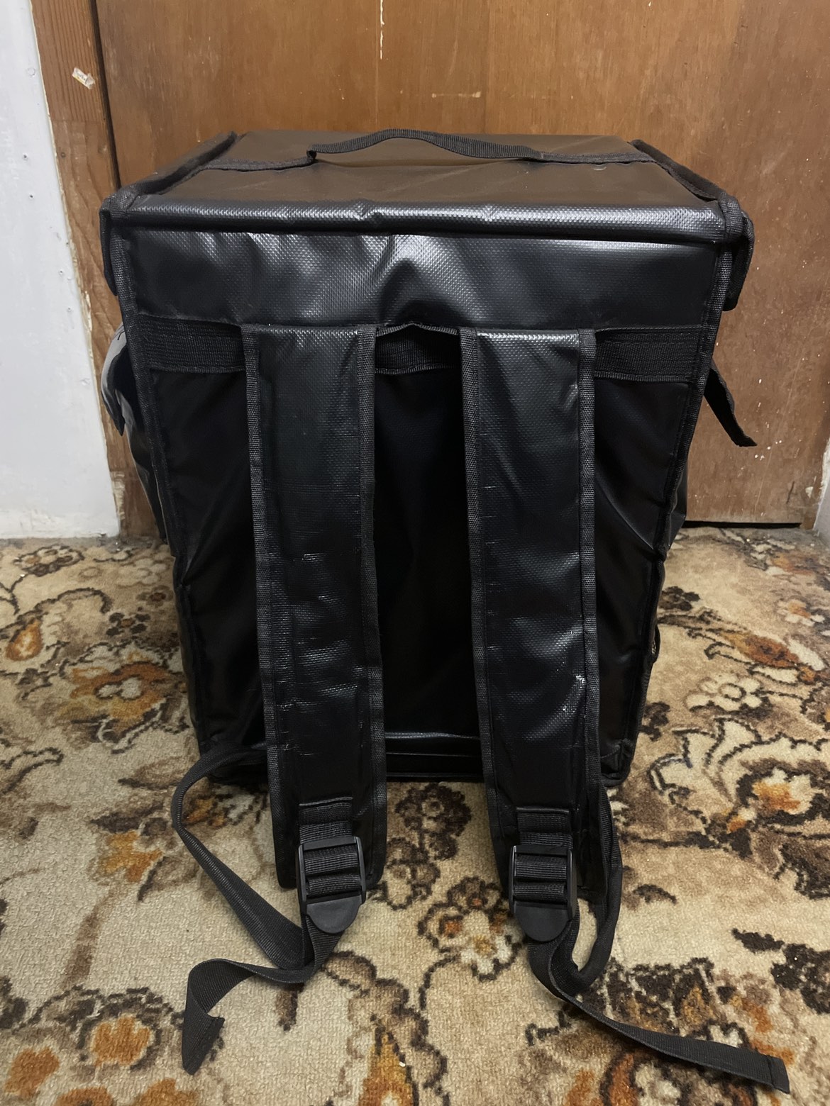 Uber eats backpack - photo 2