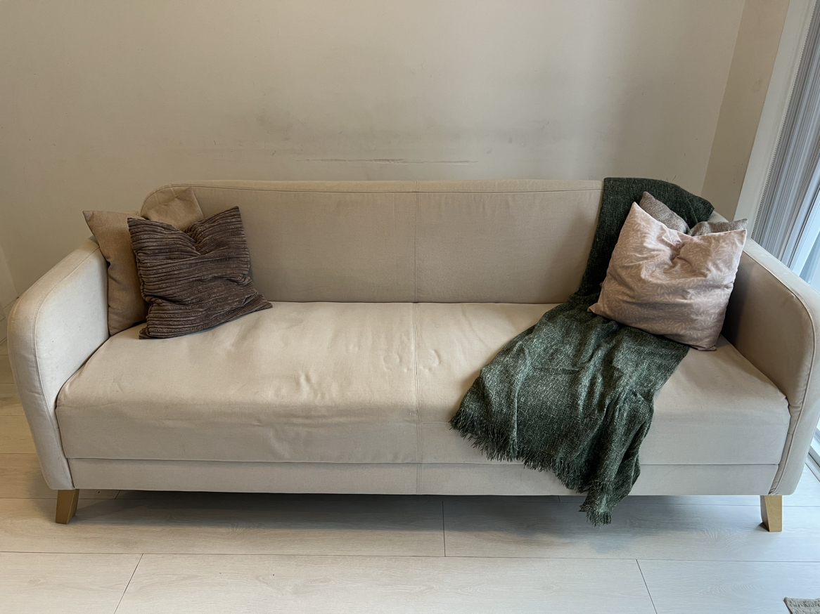 IKEA couch  - Linanas