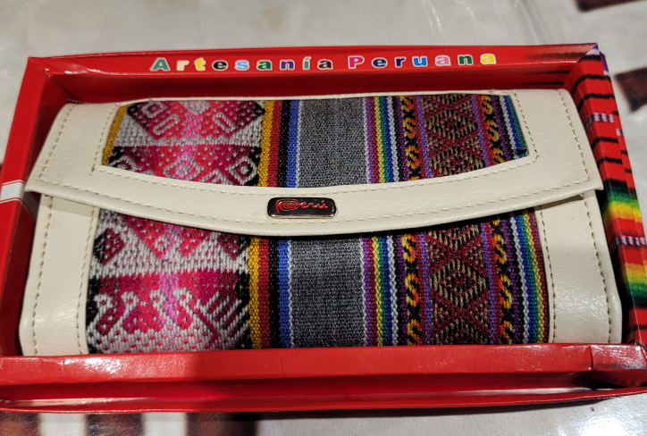 peruvian wallet thumbnail