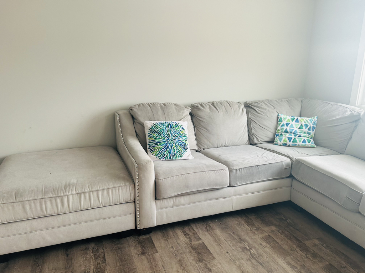 L shape Couch - photo 2