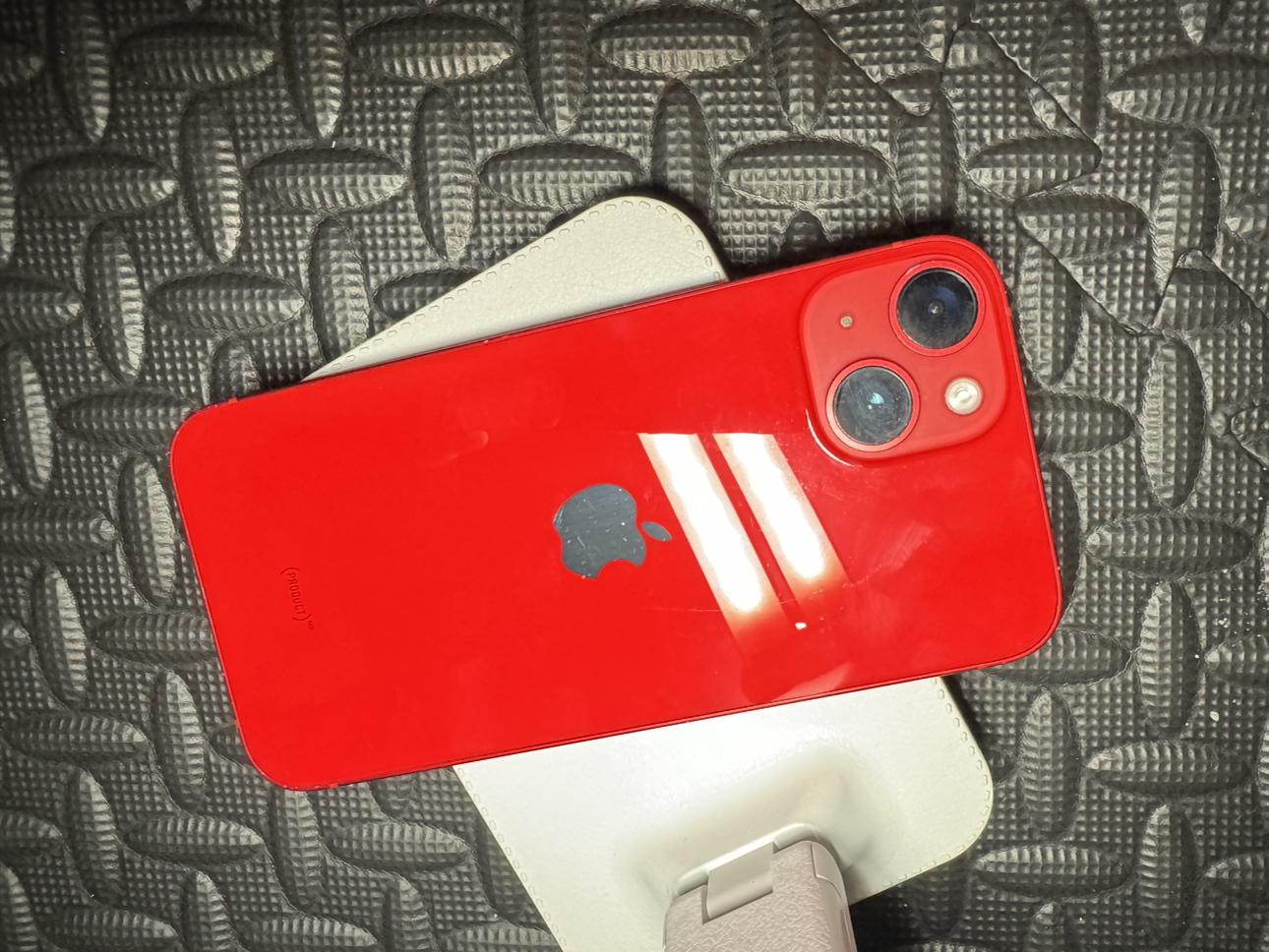 iPhone 14 - photo 4