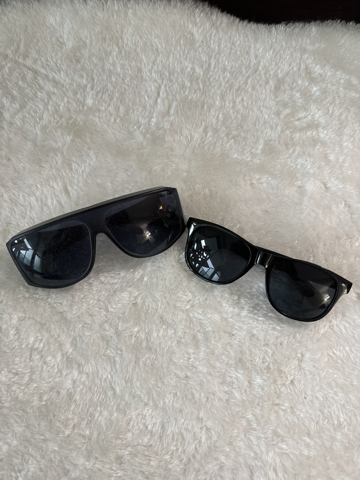 Sunglasses thumbnail