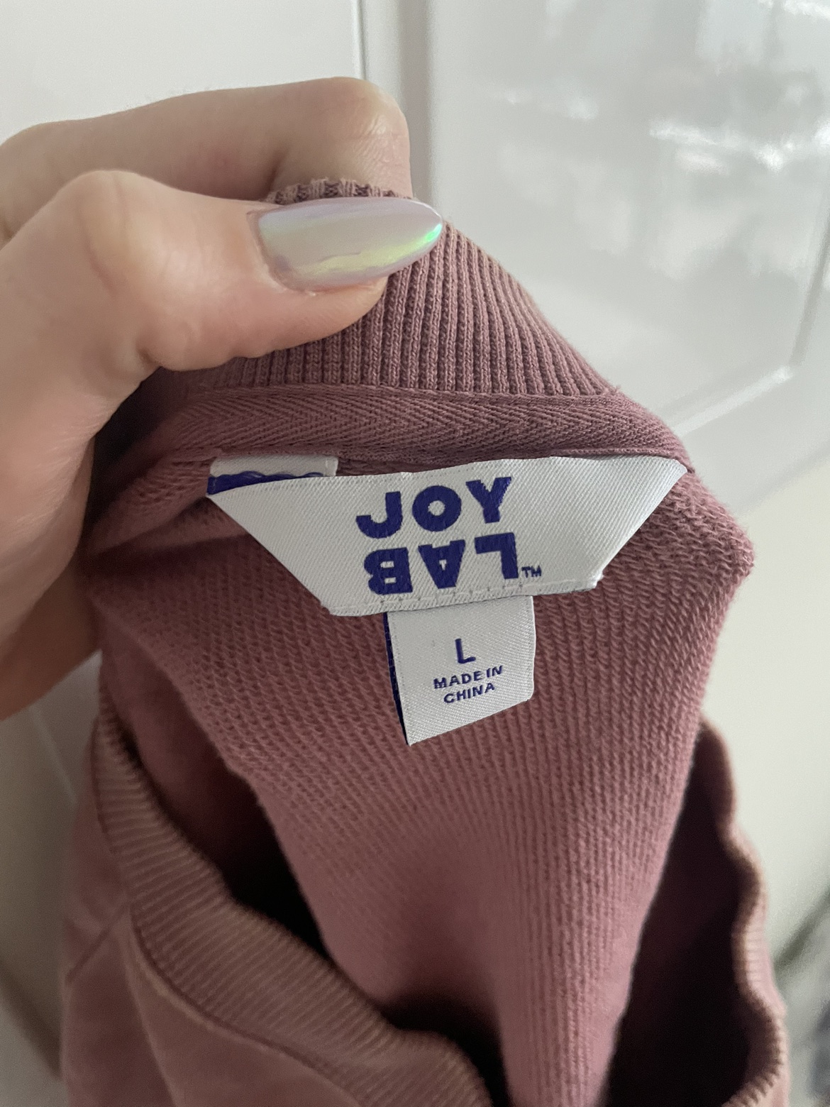 Dusty pink crew neck cropped image indicator(3)