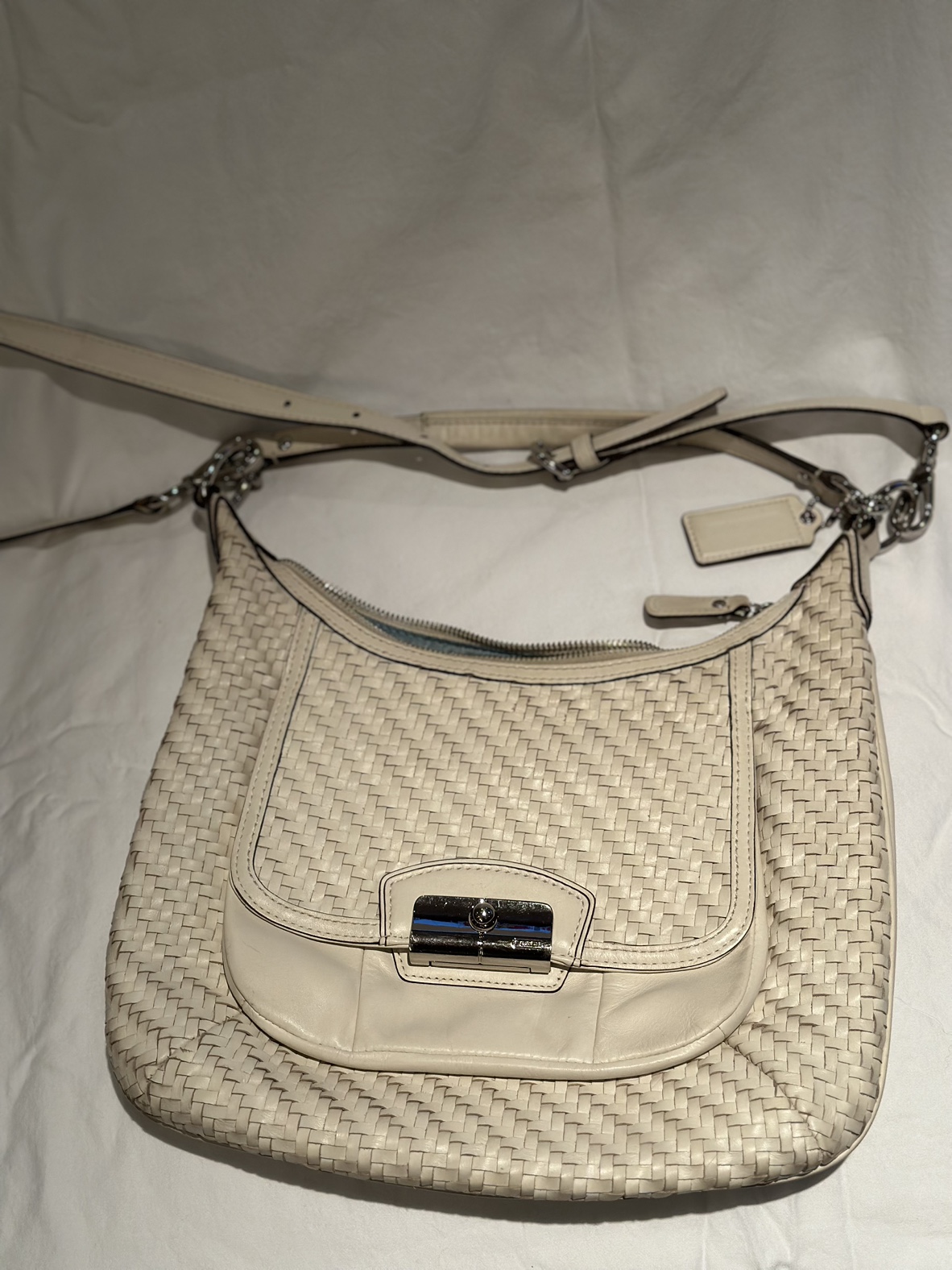 Coach purse thumbnail