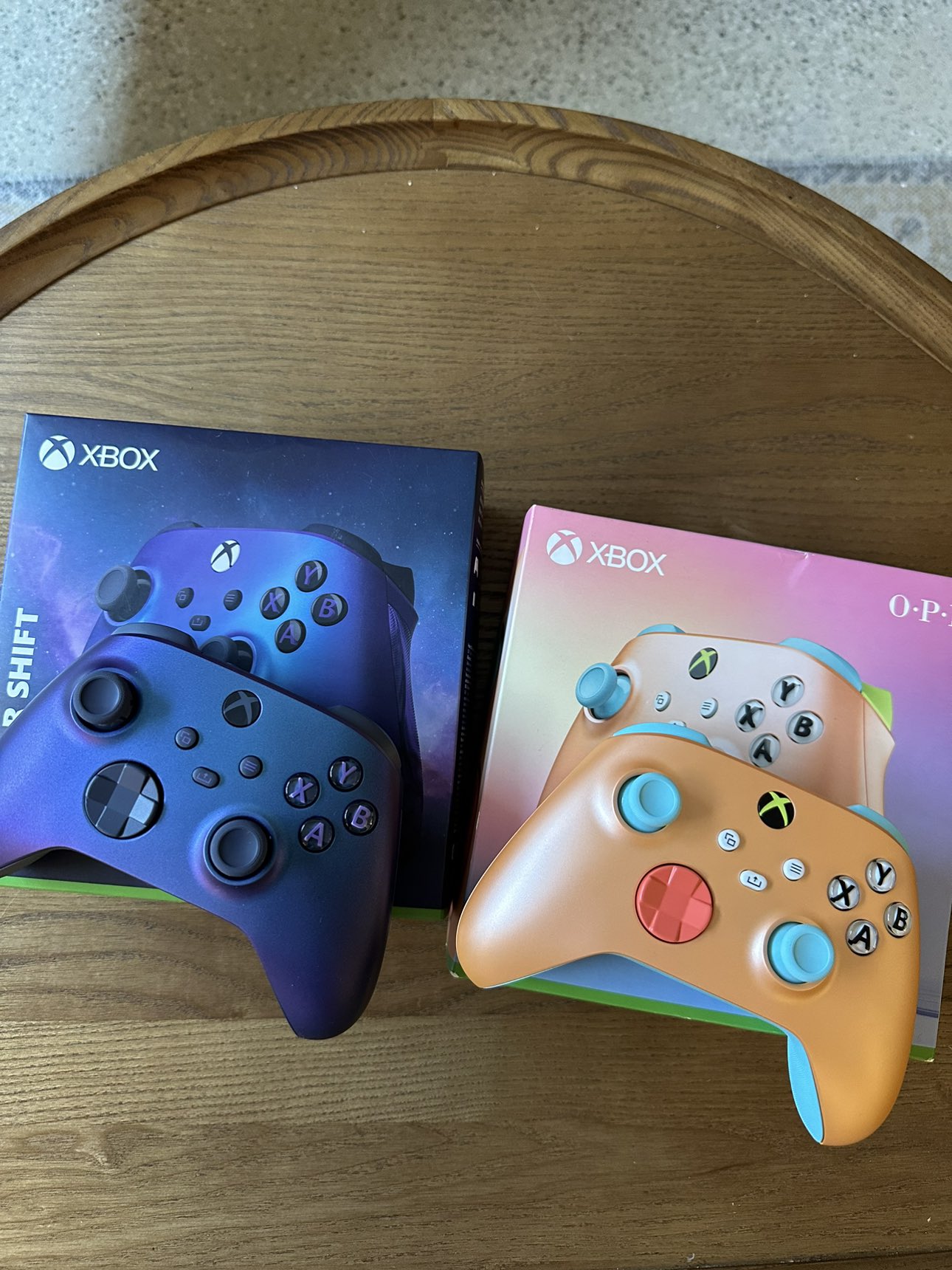 X-Box Joysticks - 2 x $90 thumbnail