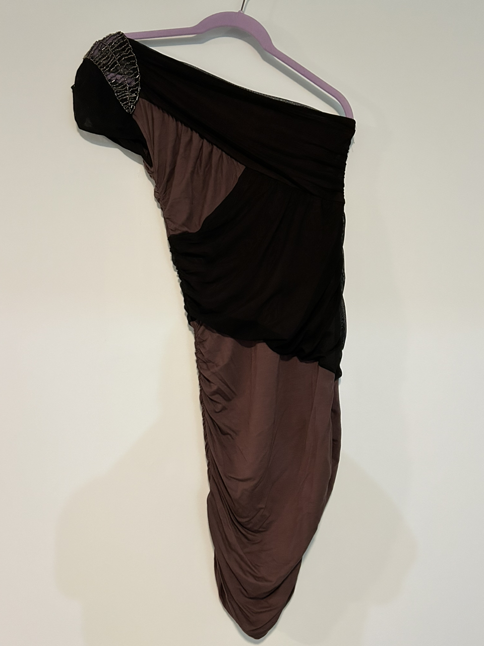 Short fitted ruched dress