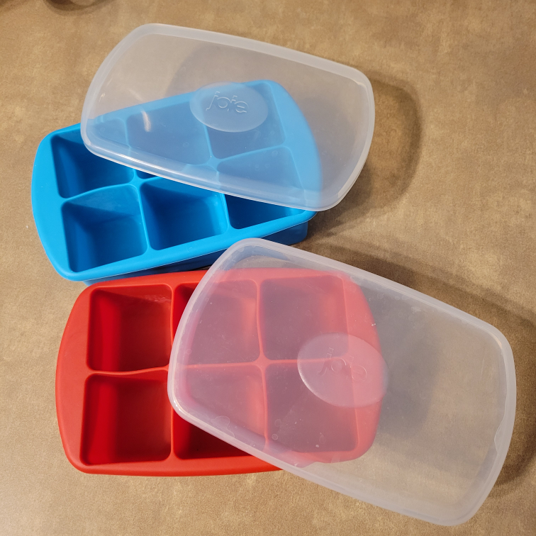 Ice cube trays thumbnail