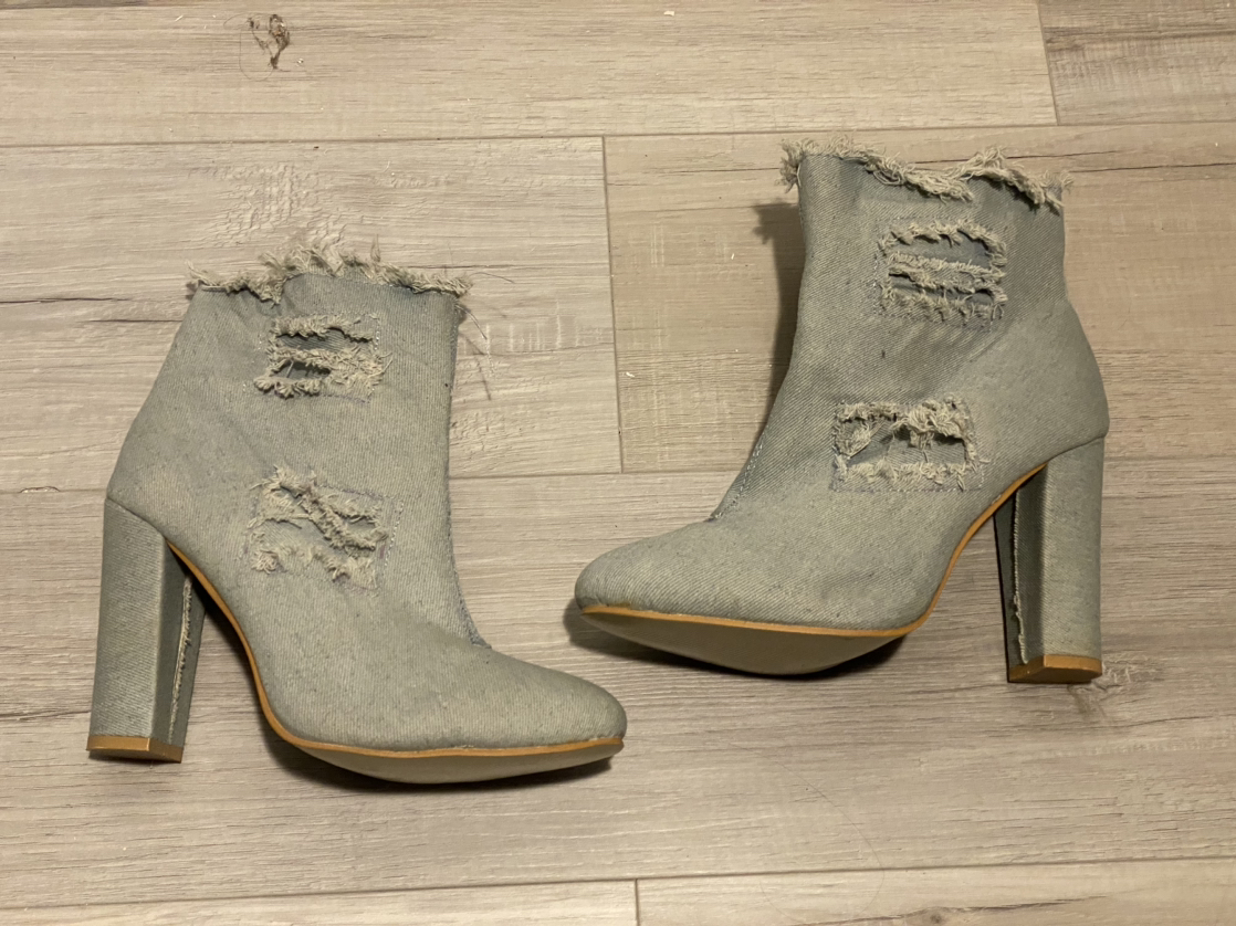 Jean’s high heels