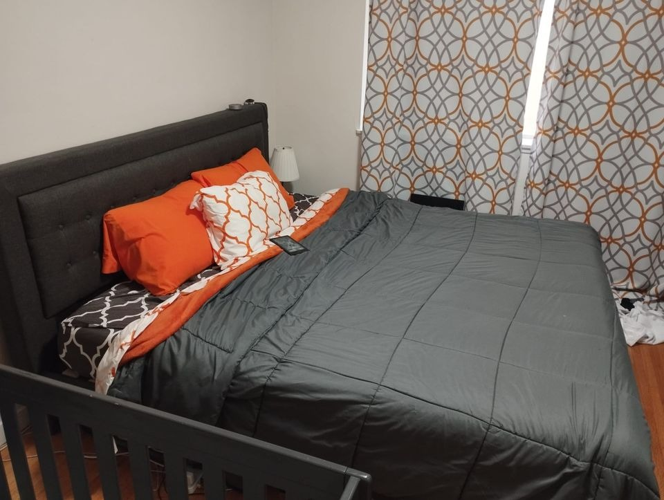 Memory foam mattress, King 76x80, 8 inch thumbnail