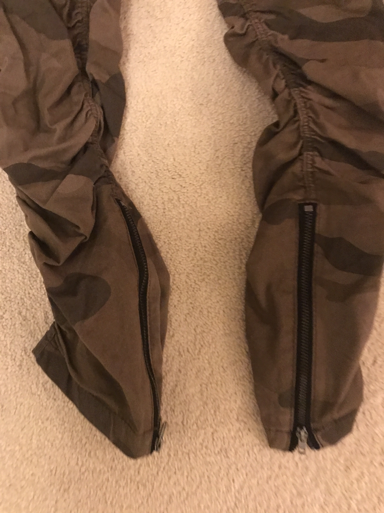 Men’s H&M Zippered Pants Size 28 image indicator(3)