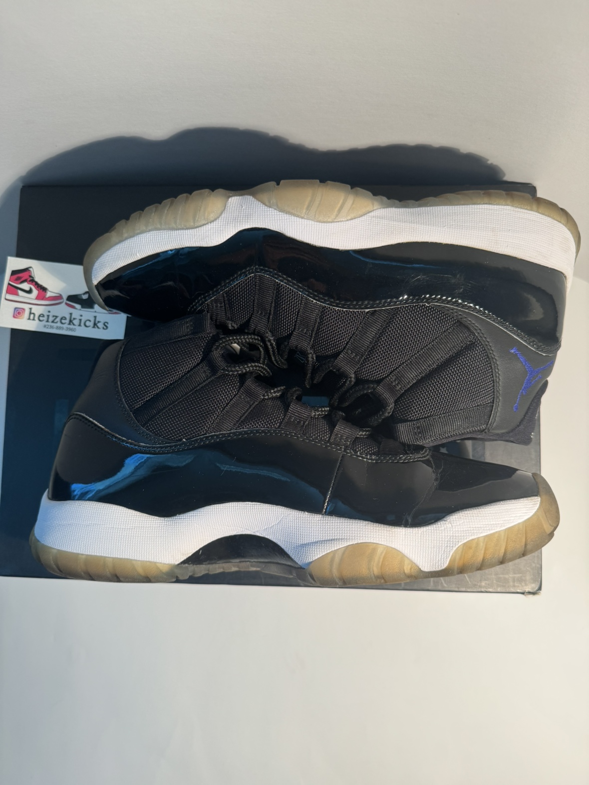 Air Jordan 11 Space Jam image indicator(6)