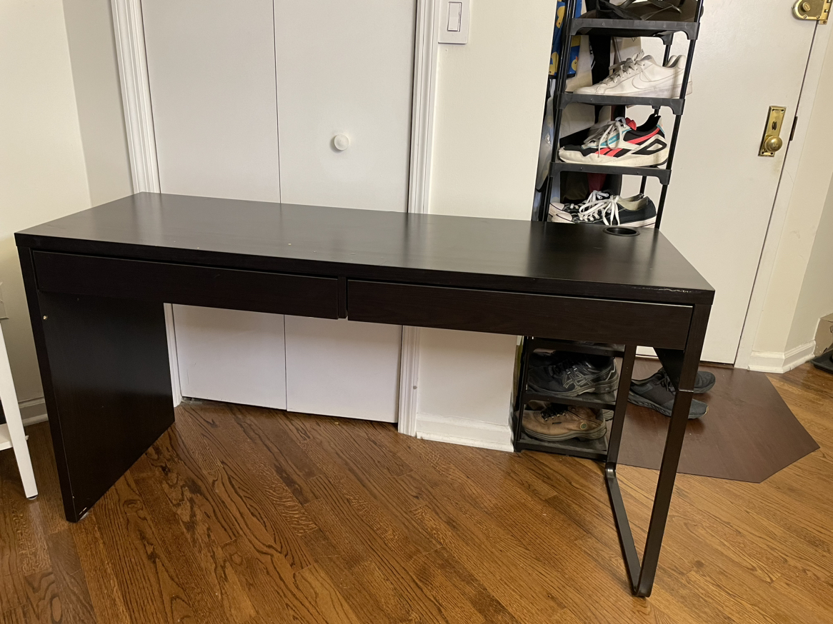 Micke desk (55 7/8)