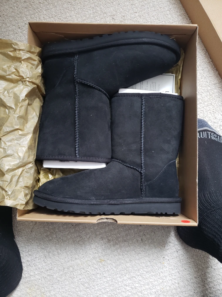 brand new ugg boots