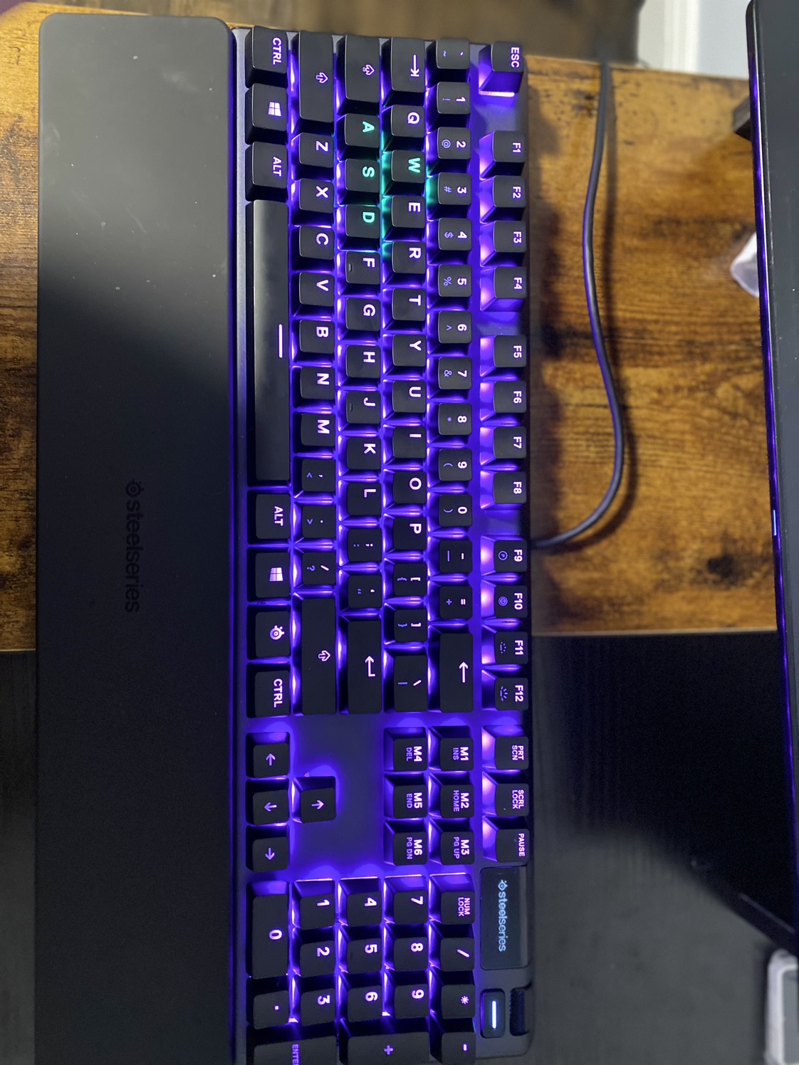 RGB Steelseries Apex 5 mechanical keyboard mini OLED screen. - photo 2