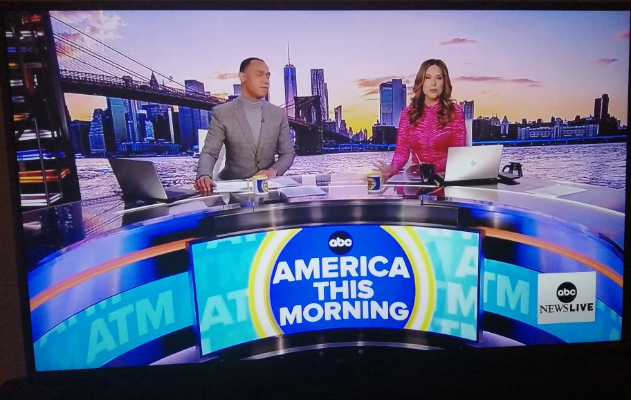 49' LG LED Smart TV image indicator(8)