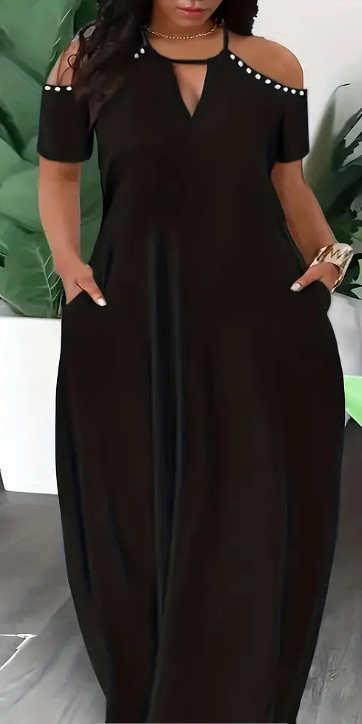 Elegant Long Black Dress thumbnail