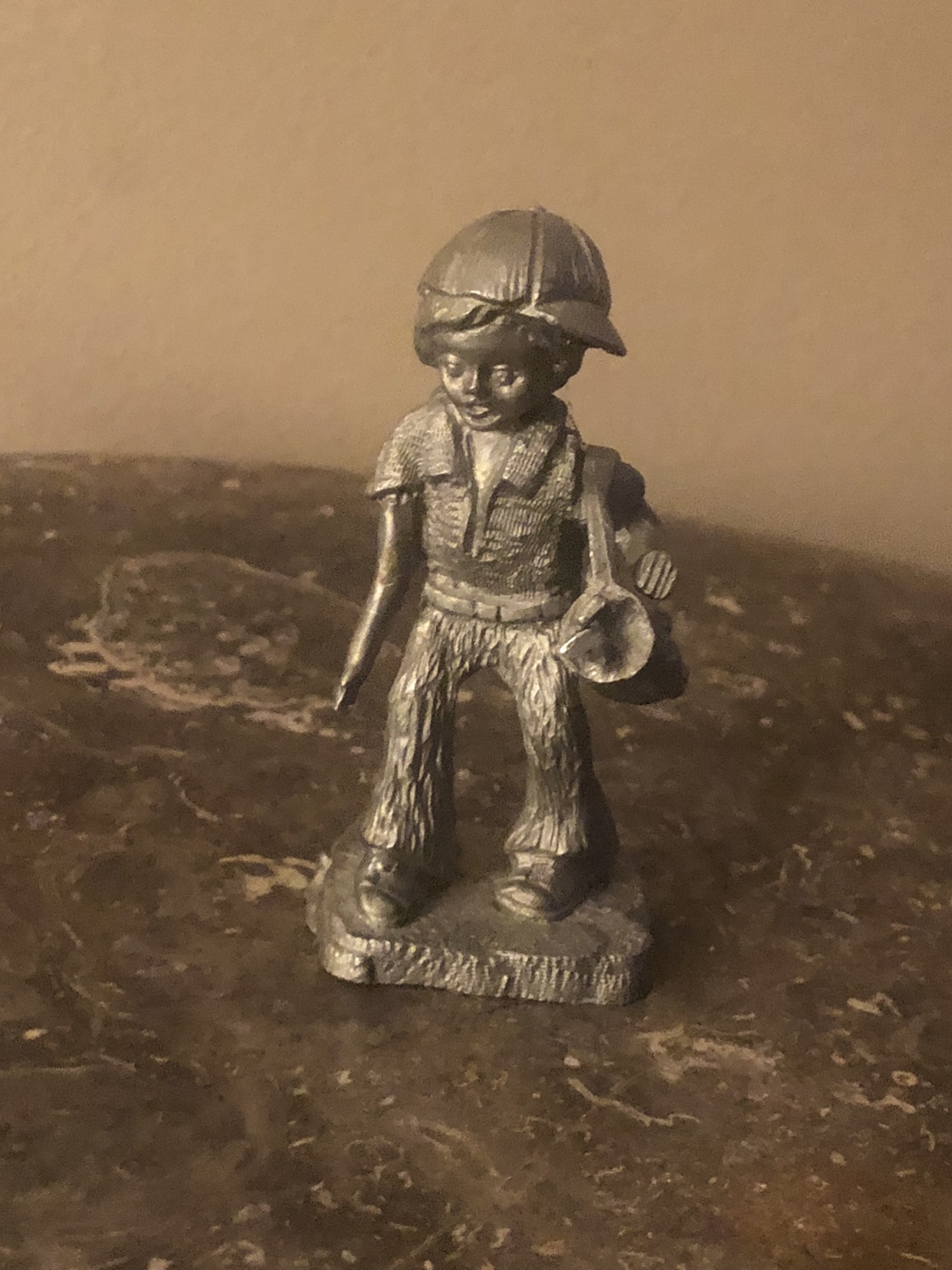 Collectible pewter figurine year 1975/golfer/firm price