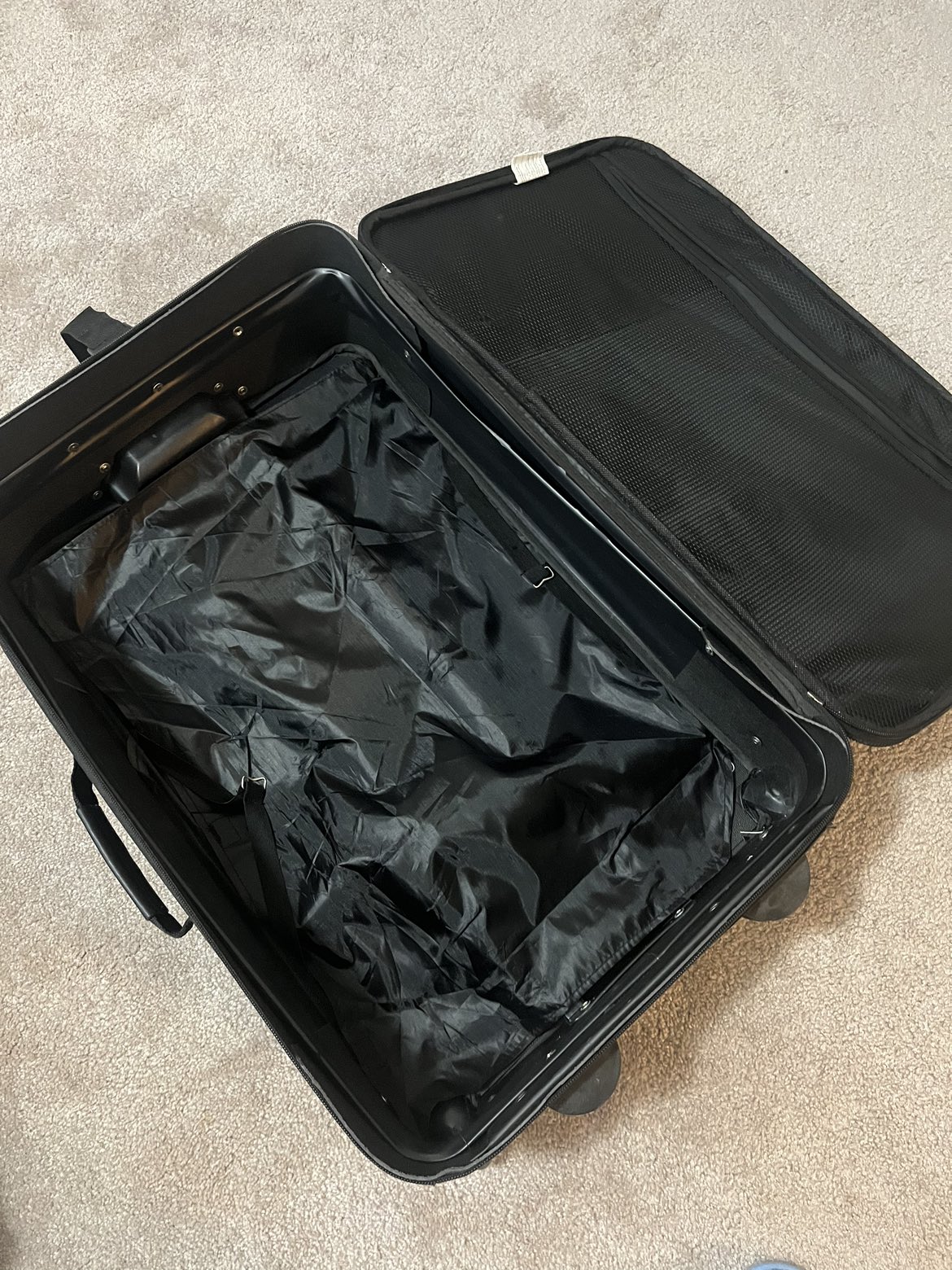 Outbound 4-Piece Softside Wheeled Travel Luggage Suitcase Set image indicator(4)