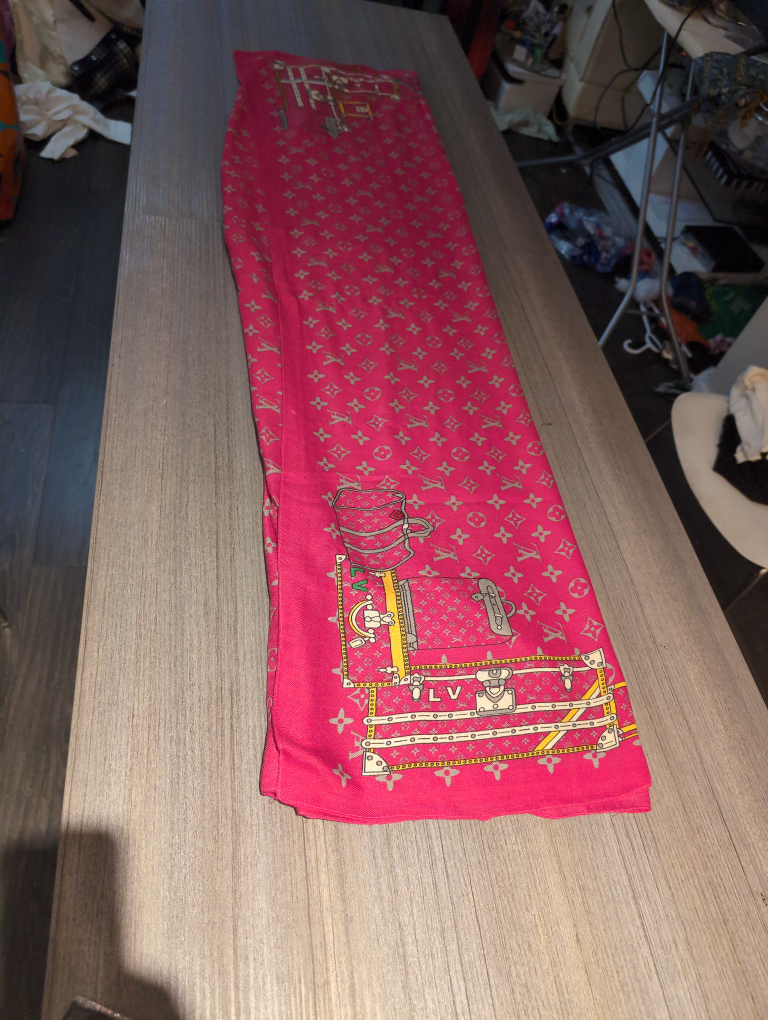 Louis Vuitton scarf