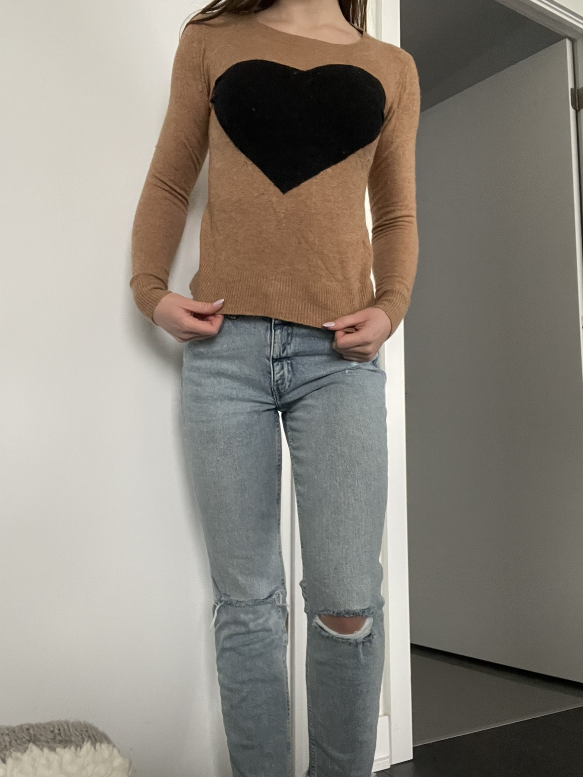 Cute soft sweater with heart design  XS image indicator(2)