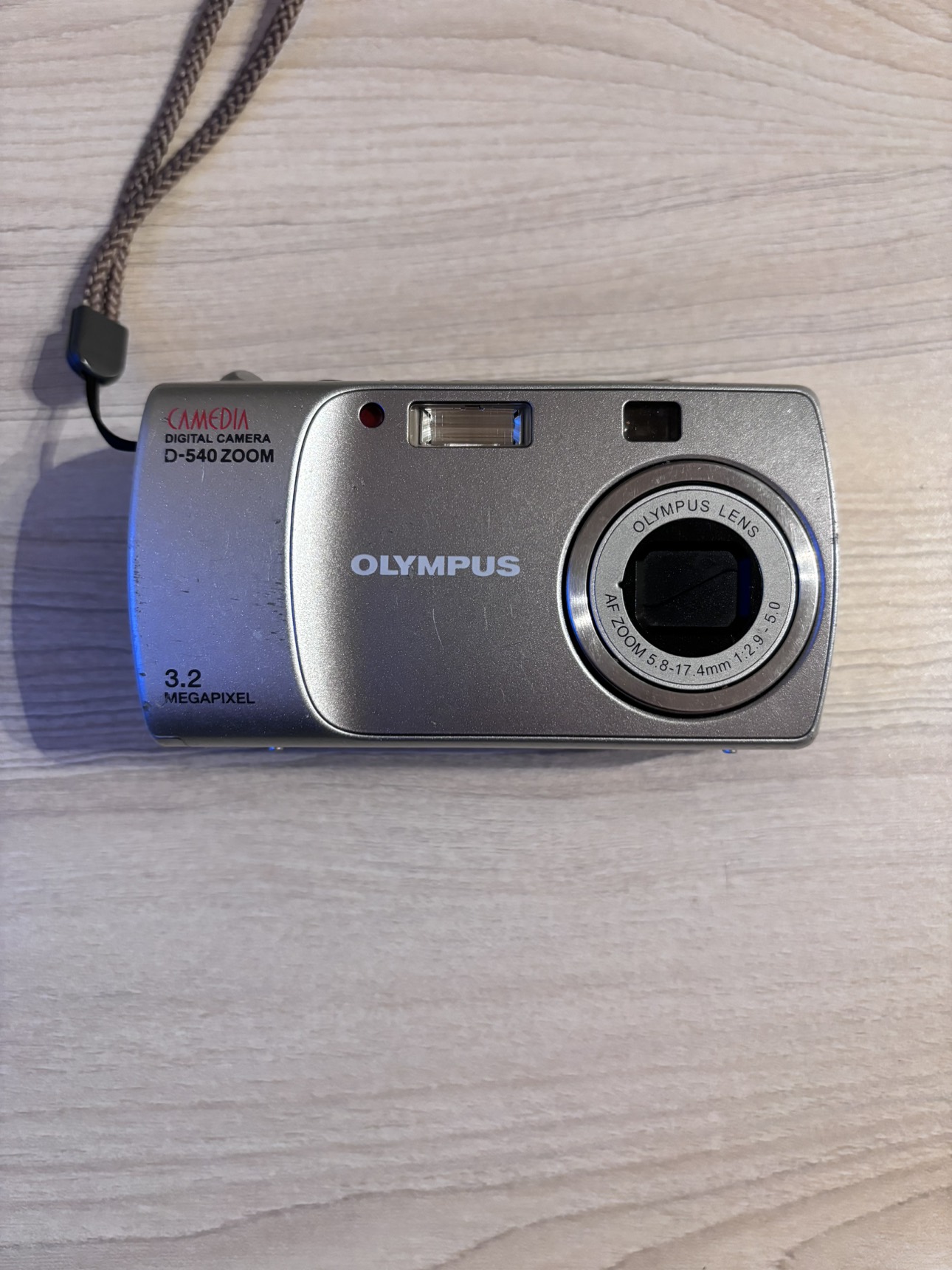 Olympus D-540 Zoom - photo 3