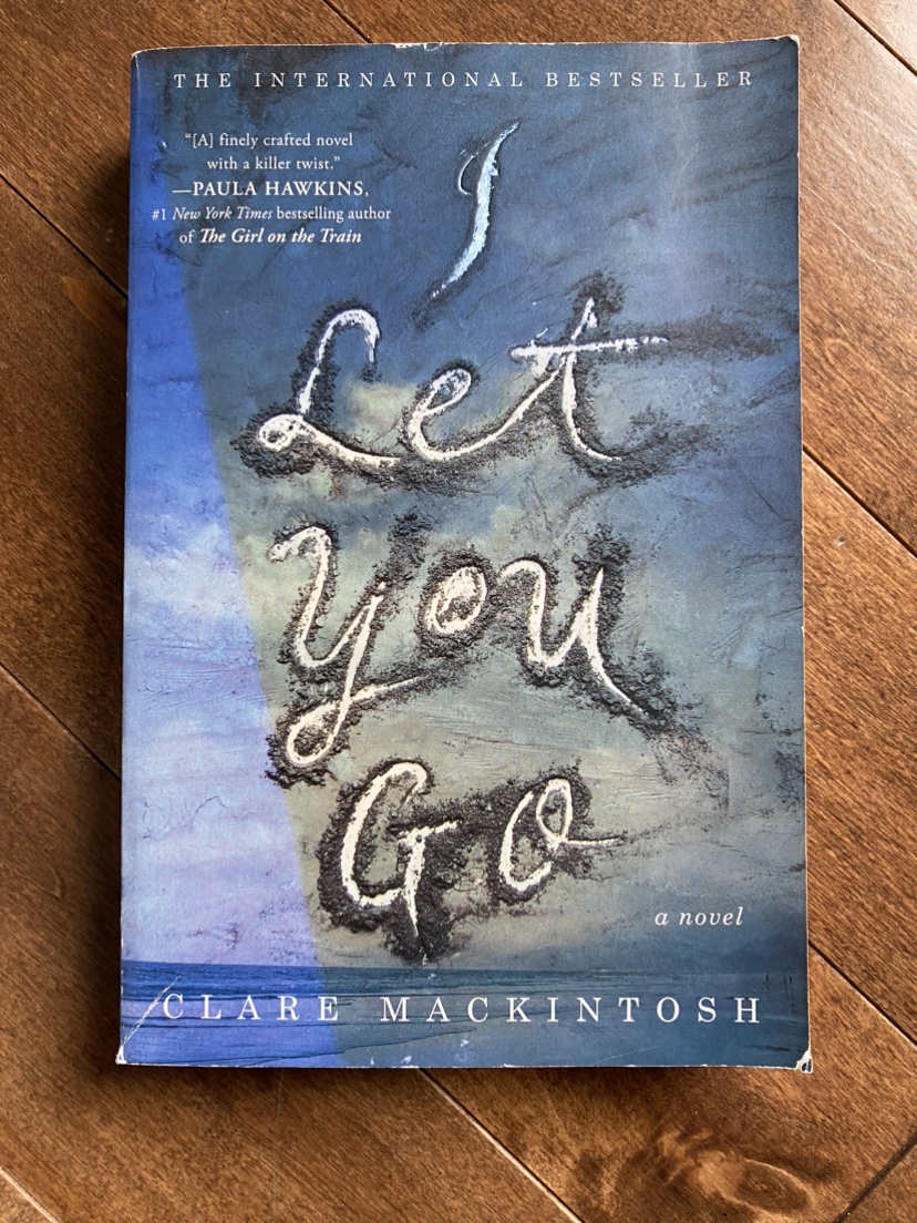 Assortment of popular books (e.g. Gone Girl, Station Eleven) image indicator(10)