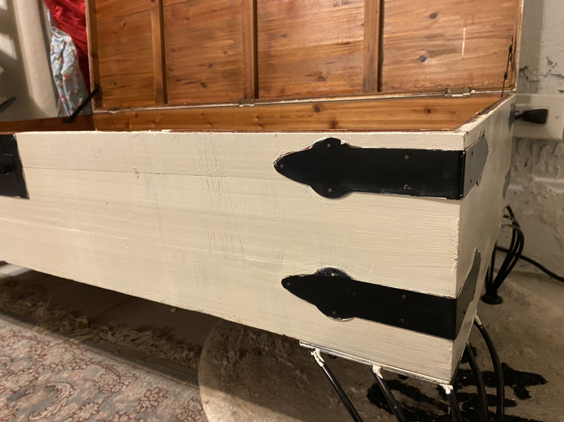 White Coffee table with storage image indicator(5)