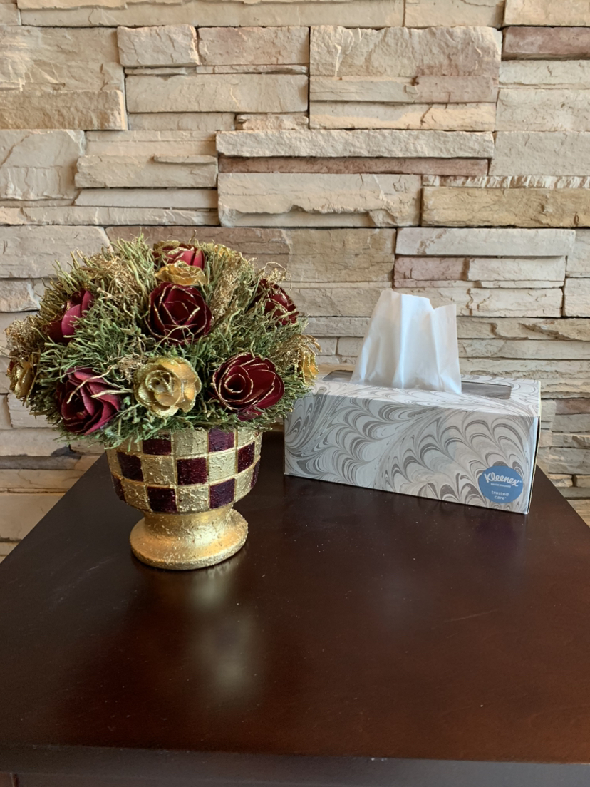 Decorative roses in pot. #freecycle image indicator(3)