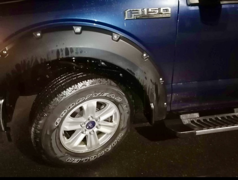 4 Goodyear tires and rims - photo 2