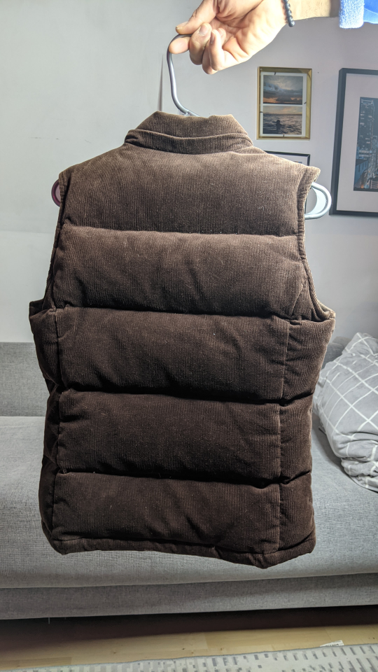‼️closet clean-out ‼️Gap corduroy quilted vest image indicator(3)