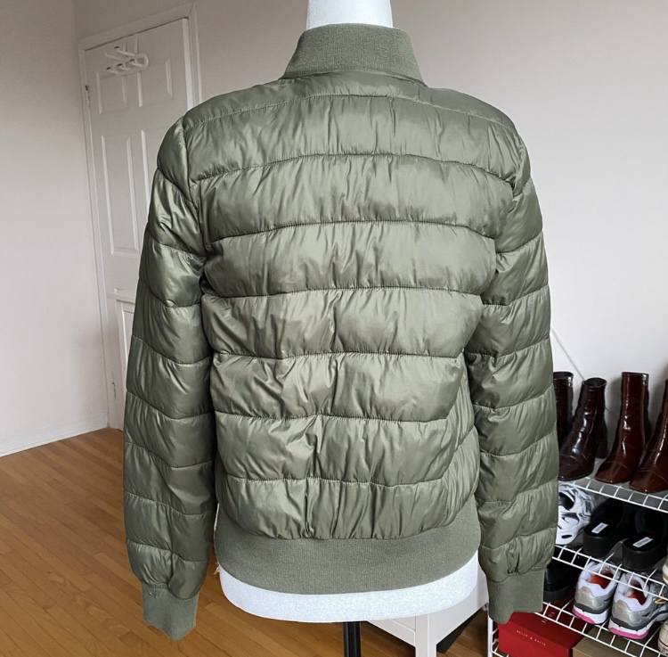 *NWOT* Garage - Puffer Jacket (medium) image indicator(4)