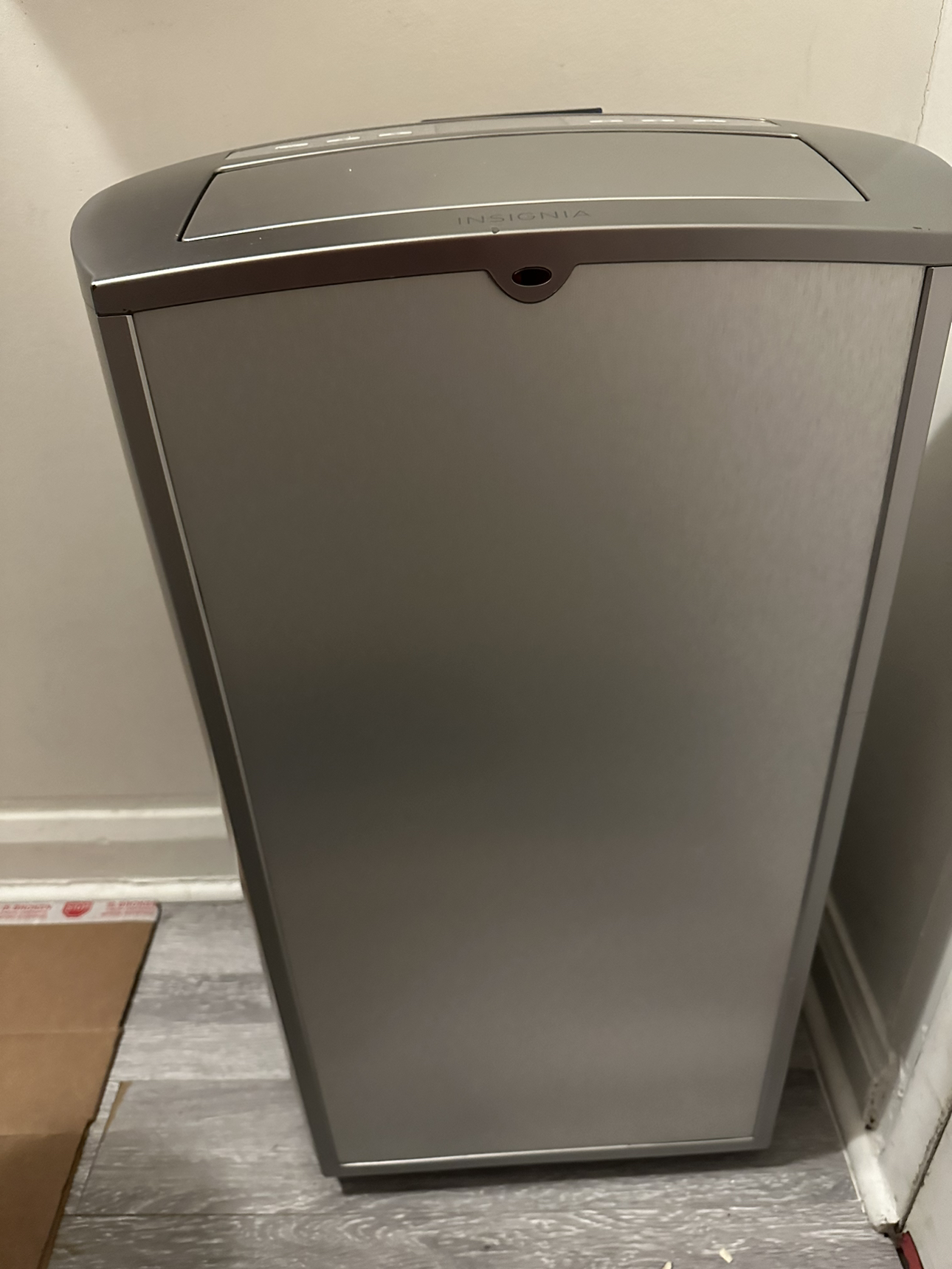 Insignia Portable Air Conditioner - 14000 BTU - Silver/Stainless - photo 5