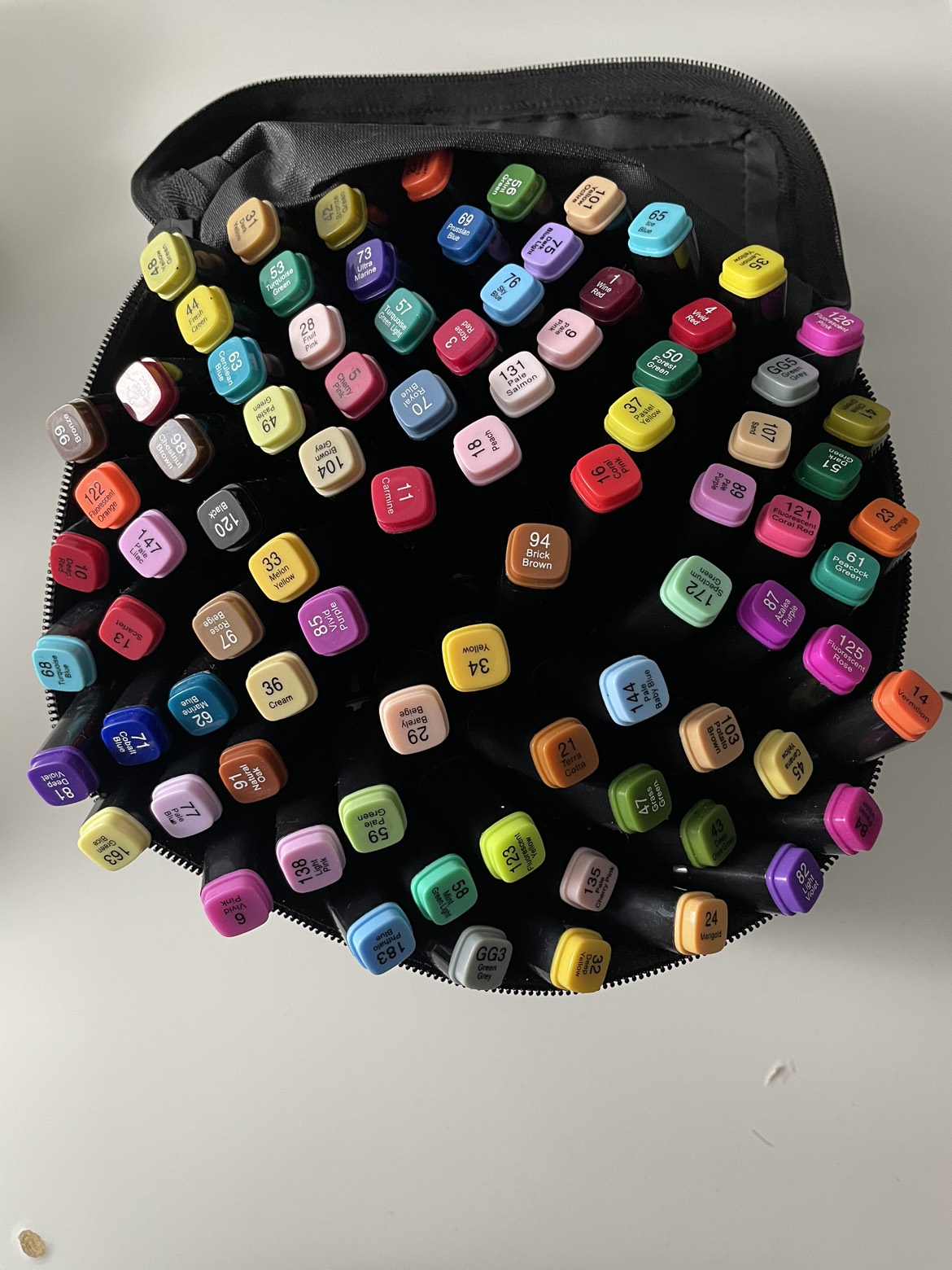 84 colored Art markers thumbnail