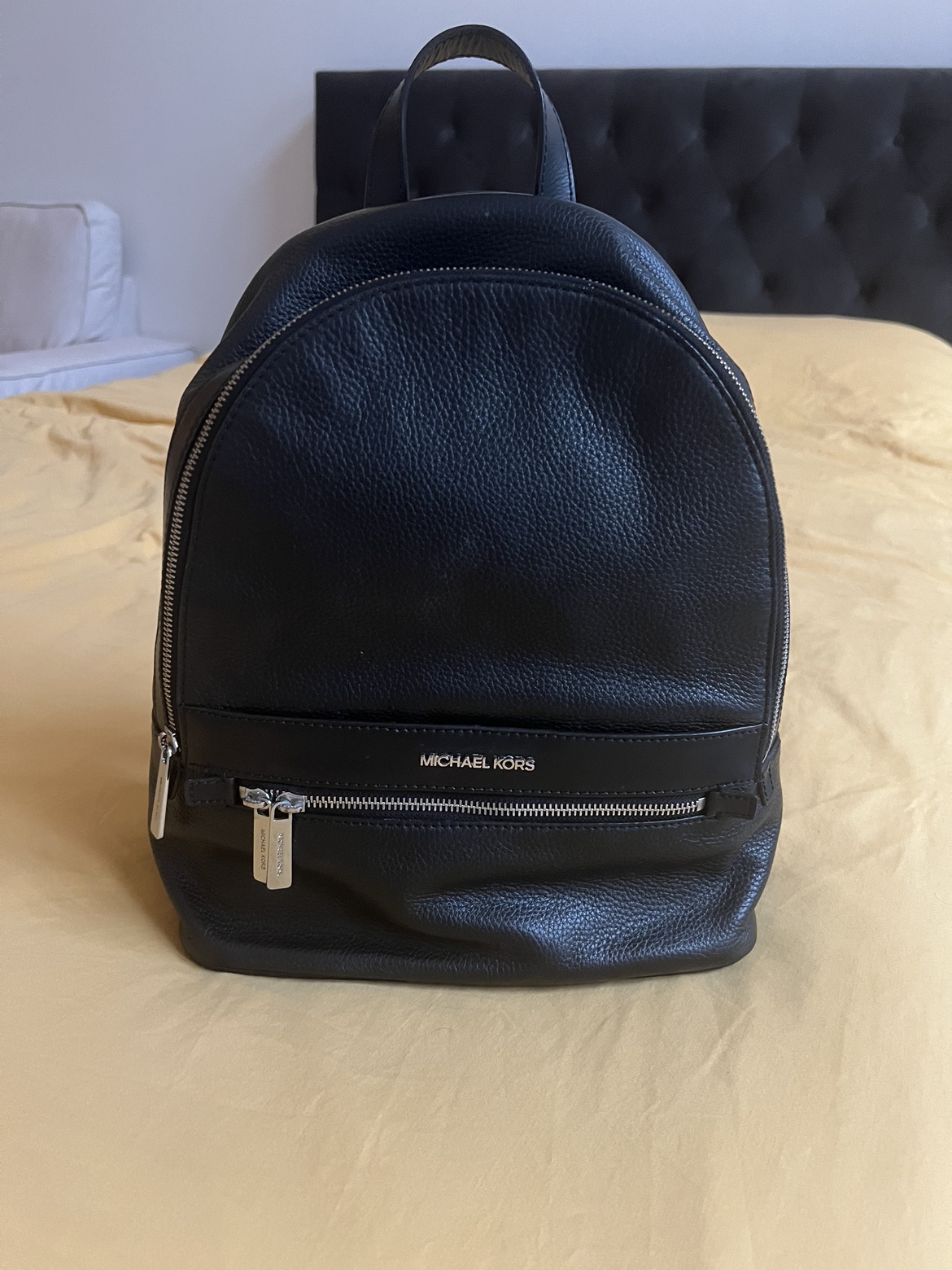 ❤️Backpack Michael Kors❤️ thumbnail