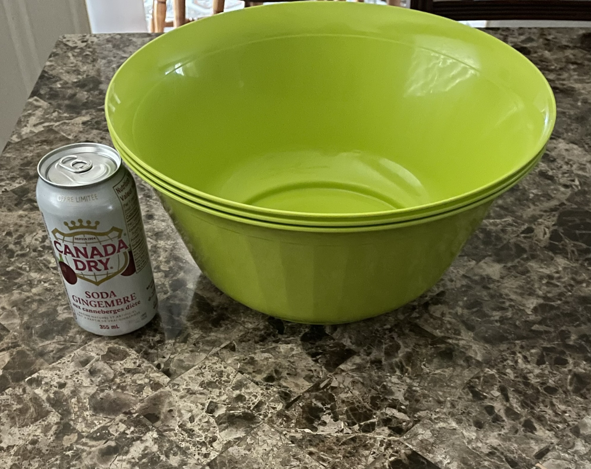 3 Large Plastic Bowls thumbnail