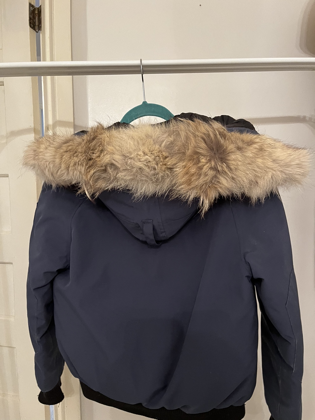 Canada Goose parka image indicator(2)