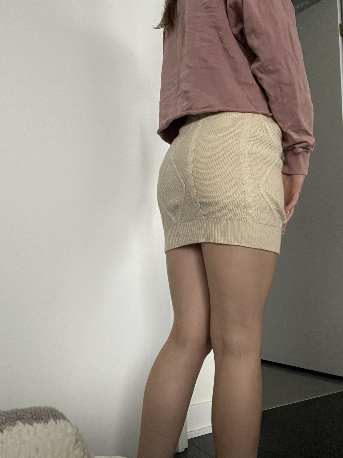 Cute knitted mini skirt size S image indicator(3)