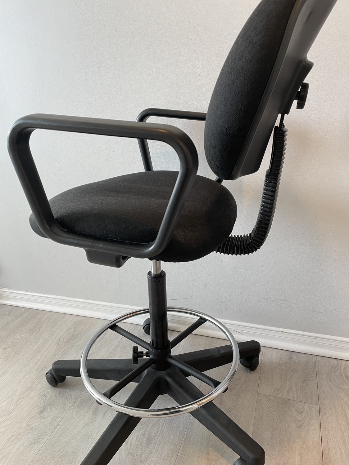 Drafting chair for standing desk - photo 2