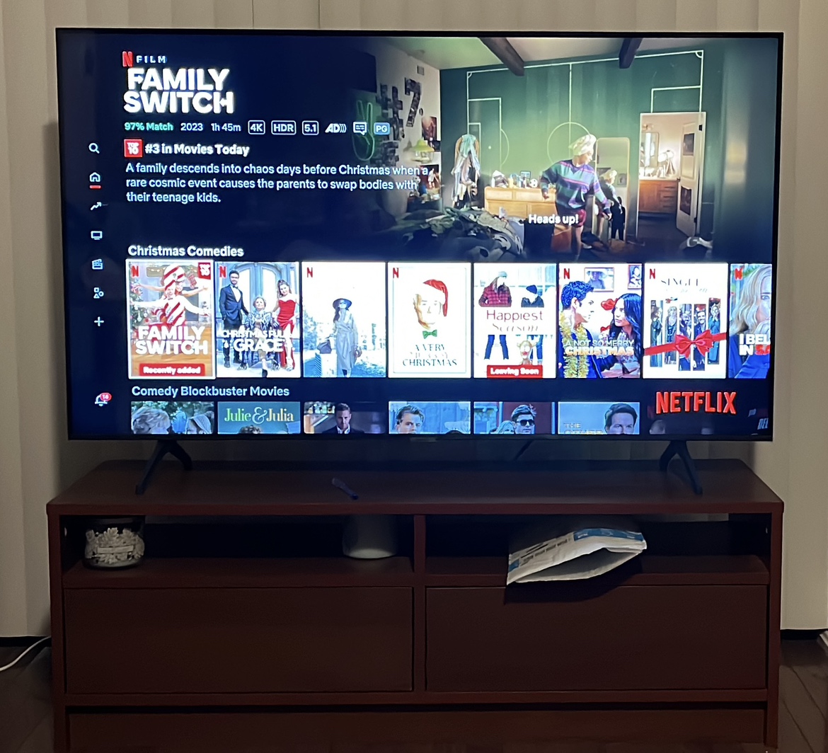 55 inch smart TV Samsung moving Sale thumbnail