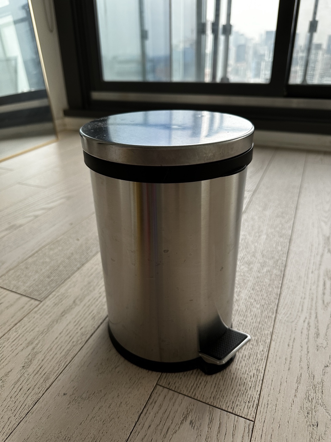 Bucket small