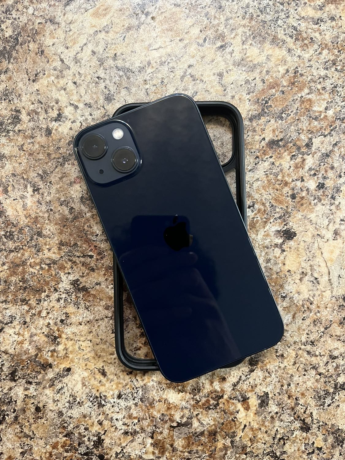 Iphone 13 - photo 2