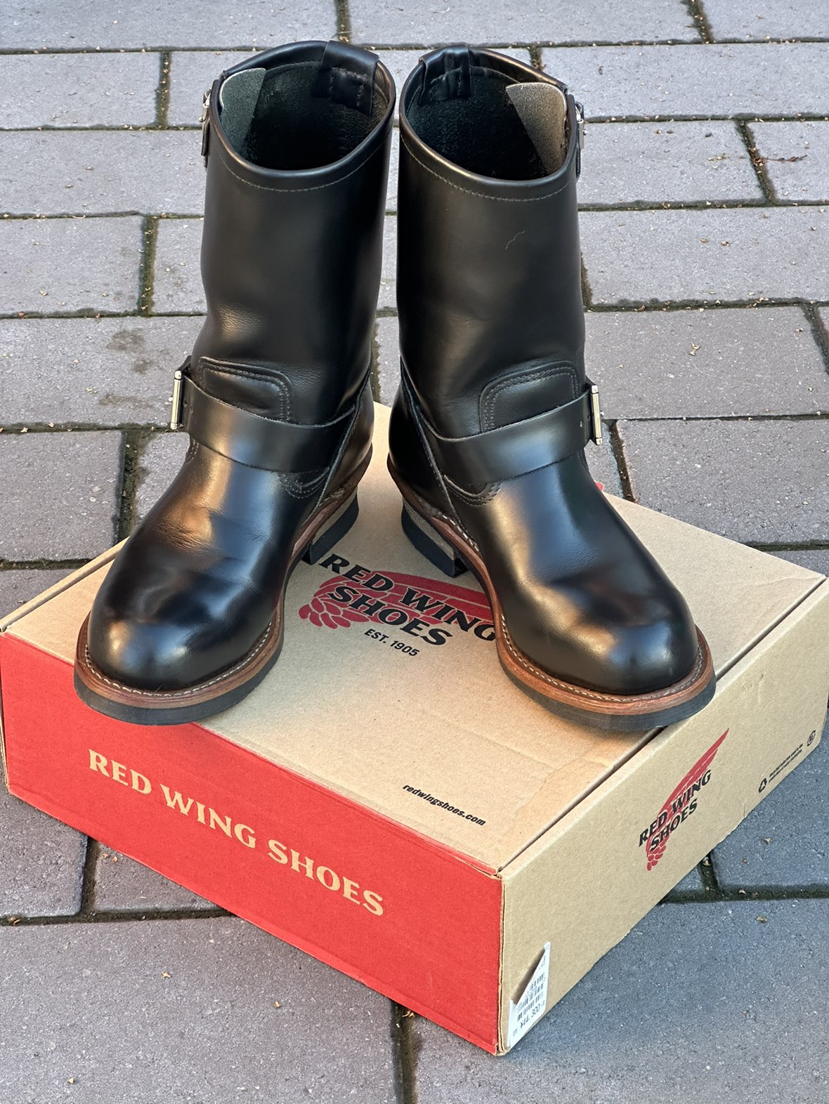 MINT! Redwing 2268 Engineer Steel Toe Boots in Box image indicator(8)