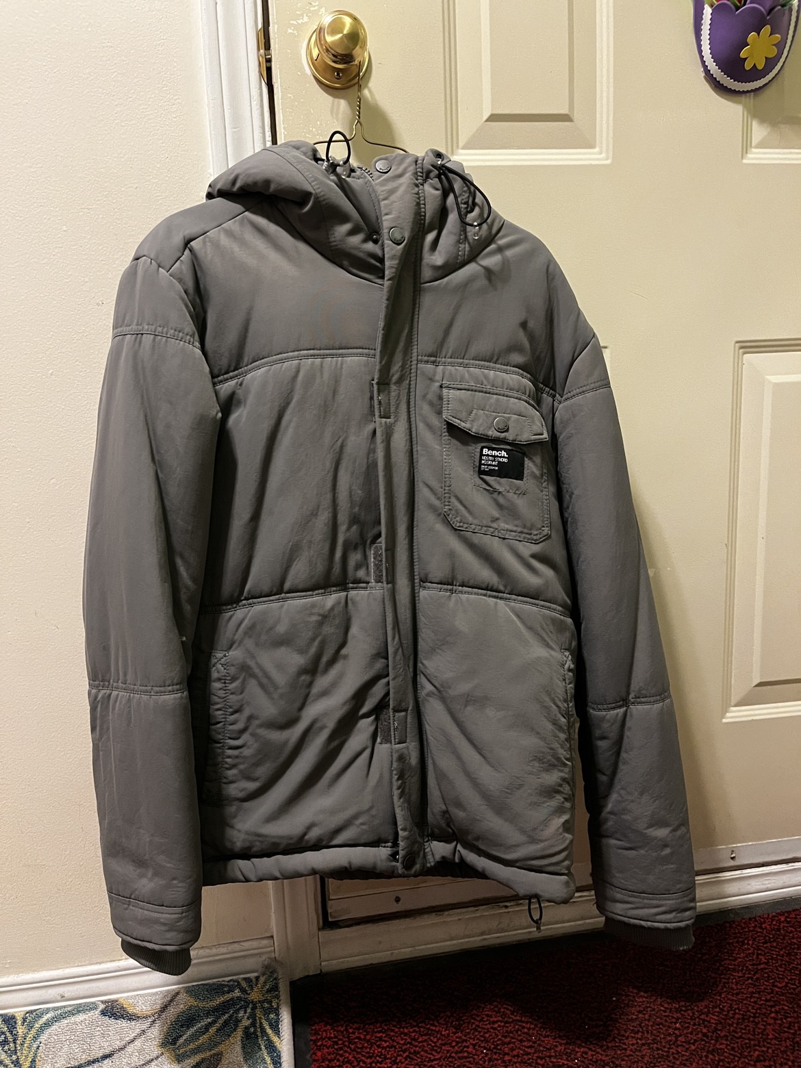 Bench Puffer Jacket - Good for snowboarding/skiing thumbnail