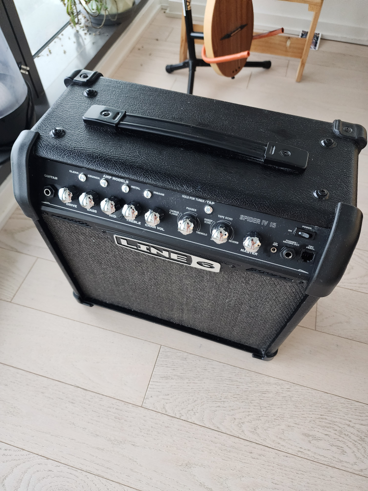 Line 6 Spider IV Digital Modeling Guitar Amplifier - photo 3